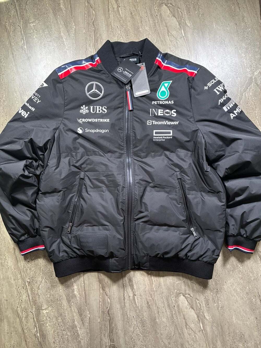 Mercedes AMG Petronas F1 Team Bomber Puffer Jacket Black New With Tags Size M